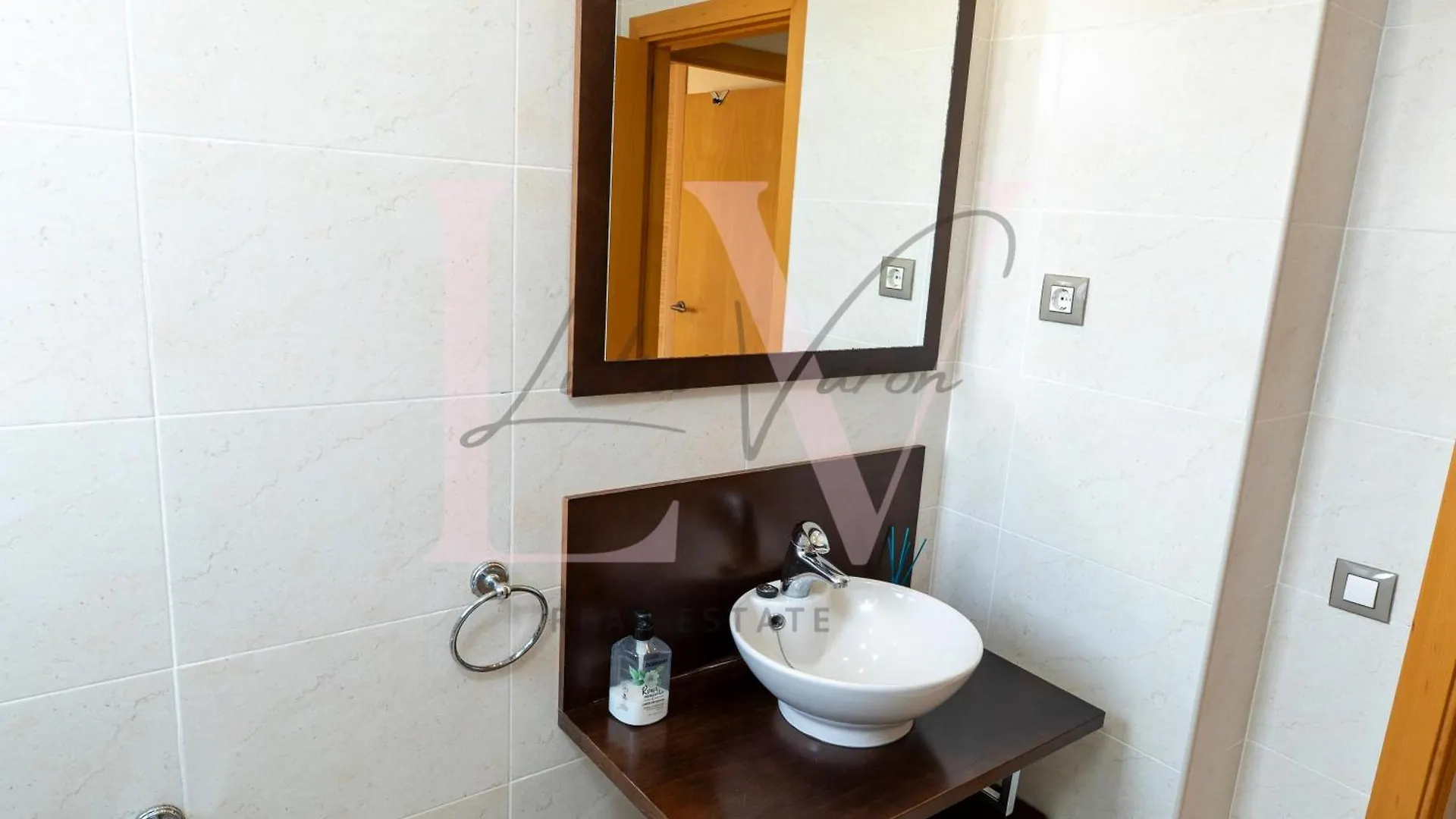 Lv Real Estate Maldivas III Apartment La Pineda Spain